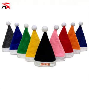 Conjunto <span class=keywords><strong>de</strong></span> disfraz <span class=keywords><strong>de</strong></span> Navidad <span class=keywords><strong>de</strong></span> moda, capa con capucha <span class=keywords><strong>de</strong></span> terciopelo con gorro <span class=keywords><strong>de</strong></span> Papá Noel, guantes <span class=keywords><strong>de</strong></span> felpa y calcetines largos a rayas para fiestas navideñas - Product Image 3