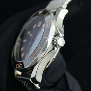 Nouvelle montre de luxe élégante pour hommes d'affaires - Montre chronographe automatique en acier inoxydable 904 - Product Image 1