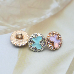 Botón de costura de diamante de lujo moderno, vástago de Metal de 11mm, estilo novedoso, técnicas cubiertas, aleación de Zinc para prendas de moda - Product Image 5