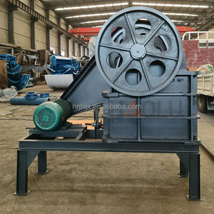 Frantoio a mascelle PE 10t/h ad alta capacità, prezzo e fornitore di macchine per la frantumazione della pietra - Product Image 2