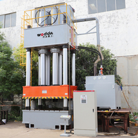 Presse hydraulique à chaud haute capacité pour palettes en bois, machine de fabrication de palettes en bois compressées à partir de sciure de bois