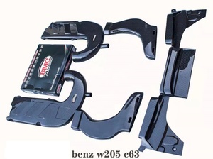 Nuovo cofano motore in fibra di carbonio con tubo di aspirazione dell'aria per AMG W205 C63 - Product Image 4