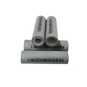 <span class=keywords><strong>แบ</strong></span><span class=keywords><strong>ต</strong></span>เตอรี่ลิเธียมไอออนทรงกระบอก 18650 3.7v 2000mah 10C คุณภาพเชื่อถือได้ <span class=keywords><strong>ราคา</strong></span>คุ้มค่า ปี 2023 ชาร์จซ้ำได้ - Product Image 1