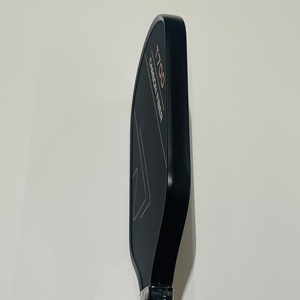 Raquette de pickleball portable en fibre de carbone T700 à haute élasticité avec noyau en nid d'abeille <span class=keywords><strong>PP</strong></span>, procédé de pressage à chaud, personnalisable - Product Image 2