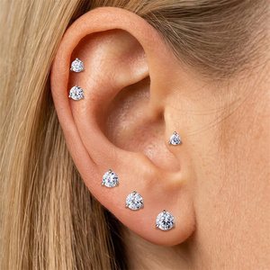 Piercing de Plata de Ley S925 con Moissanita y Rosca Plana, Estilo Único para Mujer y Hombre - Product Image 5