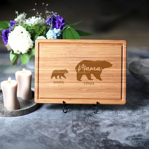 Tabla de Cortar de Bambú Personalizada con Nombres de Niños - Regalo Personalizado para Mamá, Hija, Hijo - Navidad y Día de la Madre - Product Image 3