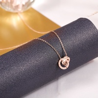 Collier pendentif double anneau en acier inoxydable or rose avec chiffres romains, chaîne délicate avec cercles entrelacés et zirconiums cubiques, cadeau de bijoux pour femme