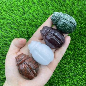 Garrapatas de cristal de 2 pulgadas, piedras semipreciosas naturales curativas, artesanías talladas, regalos de cristal. - Product Image 6
