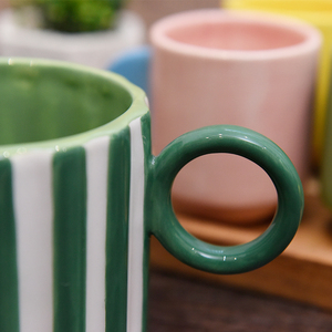 Đầy màu sắc đồ họa hình học TƯỚC trang trí gốm cốc cà phê với vòng xử lý - Product Image 6