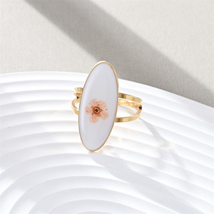 Anillo de acero inoxidable con goteo de aceite personalizado, flor ovalada, luz Simple, anillo de flores secas inmortales de lujo para mujer, venta al por mayor - Product Image 4
