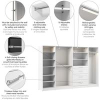 Système de placard modulaire avec étagères, tiroirs, tringles à vêtements et éclairage LED, style Shaker, 121W X 25D