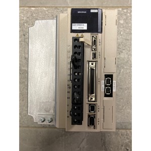 SGDV-5R4D01A002000ใหม่เซอร์โวไดรฟ์ PLC Pac และตัวควบคุมเฉพาะสำหรับการจัดส่ง - Product Image 2