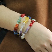 Bracelet de cristaux de guérison de gravier coloré irrégulier naturel 7 Chakra bijoux de mode pour l'artisanat de cristal de cadeau