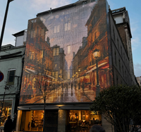 Écran LED en grille de forme personnalisée, étanche IP65, avec une luminosité de 1000 cd pour des caractéristiques architecturales uniques et une utilisation publicitaire