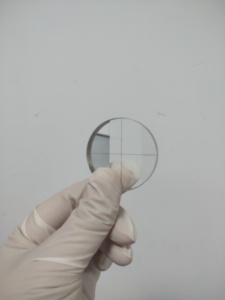 Lente de Retícula de Vidrio Óptico Premium LCO Clear Vision con Cruz Simple para Miras Telescópicas y Microscopios - Product Image 6