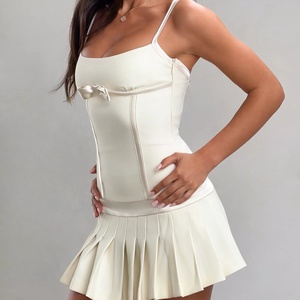 Robe Courte d'Été Blanche Personnalisée pour Femme, Col Carré, Décor Nœud, Bustier Cami, Jupe Plissée, Style Preppy - Product Image 3
