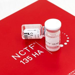 Nouvel Emballage <span class=keywords><strong>NCTF</strong></span> <span class=keywords><strong>135</strong></span> <span class=keywords><strong>HA</strong></span> Liquide Réparateur de la Peau Acide Hyaluronique Hydratant Éclaircissant Anti-rides Tous Types de Peau Soin de la Peau - Product Image 1