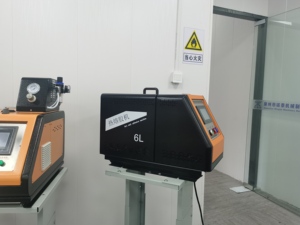 Machine à colle thermofusible semi-automatique JORI 6L à pompe à engrenages pour applications alimentaires et chimiques, à économie d'énergie - Product Image 3