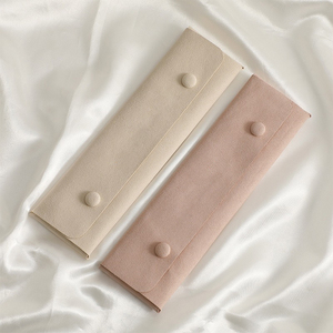 Pochettes en microfibre ultra-fine rose clair et gris clair pour bijoux, avec logo personnalisé, pour l'emballage et la collection de pendentifs (vente en gros) - Product Image 6