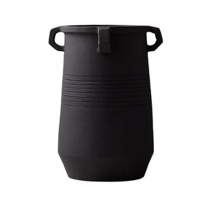 Jarrón de Metal de arquitectura moderna personalizado de alta calidad, diseño de mesa único para decoración del hogar y jardín hecho a mano para boda - Product Image 1