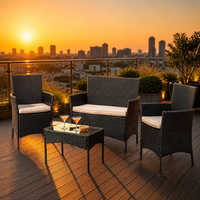 Table basse d'extérieur moderne en rotin PE avec plateau en verre trempé, structure métallique antirouille, table d'appoint de jardin pour patio et balcon