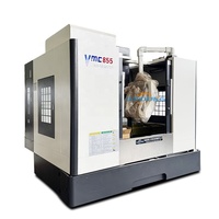Centre d'usinage vertical CNC 3 axes VMC855 robuste, haute efficacité pour le traitement des métaux, changeur d'outils automatique, haute précision