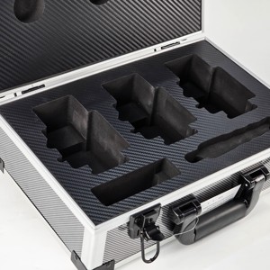 Valise à cadre en aluminium personnalisée et inserts en mousse à cellules fermées haute densité avec panneau en <span class=keywords><strong>fibre</strong></span> de carbone Matériau de rembourrage de protection - Product Image 1