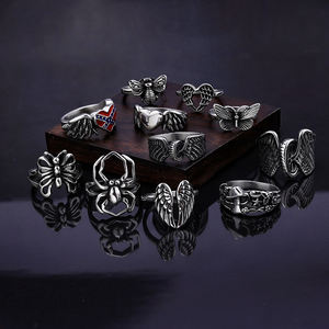 Mode <span class=keywords><strong>Acier</strong></span> <span class=keywords><strong>Inoxydable</strong></span> Gothique Bijoux Vintage Punk Papillon Champignon Coeur Forme Crâne Unique Gothique Anneau Femmes Mix <span class=keywords><strong>Lot</strong></span> - Product Image 1