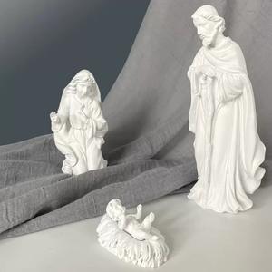 Presepe Natalizio Europeo Creativo con Gruppo di Cavalli, Scenografia Natalizia in Resina Dipinta a Mano, Piramide Musicale Religiosa - Product Image 4