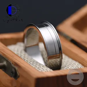 Gentdes珠宝批发高品质单槽8毫米银钛空白戒指，用于婚礼戒指定制镶嵌