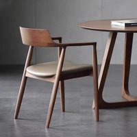 Chaise de salle à manger moderne au design nordique, cadre en bois massif, avec coussin souple, en cuir, chaise de restaurant