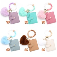 Dompet Kartu Silikon Gelang Manik-Manik Dengan Hiasan Bola Rambut Pompom Hati Cinta Aksesoris Dekoratif Gantungan Kunci Dompet Kartu