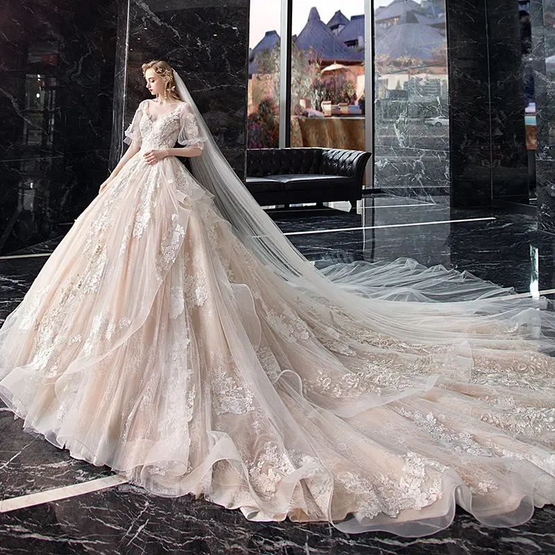 Bianco mezza manica scollo a V lungo campo treno chiesa stile fata abito da ballo abiti da sposa da sposa