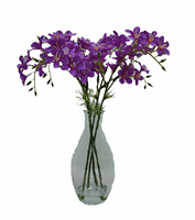 Fleur artificielle élégante faite à la main Primula Malacoides avec fausse eau dans un vase en verre pour la décoration de la maison et du mariage