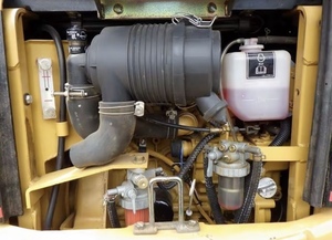 Mini-excavatrice hydraulique sur chenilles d'occasion de 1,5 tonne, modèle 301.5, avec moteur, boîte de vitesses, roulement et PLC en stock - Product Image 4