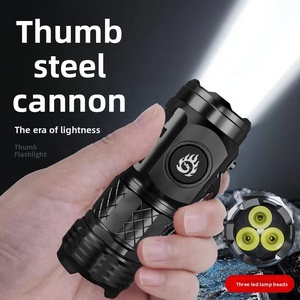 Nouvelle Lampe Torche Mini Canon à <span class=keywords><strong>Trois</strong></span> Yeux Haute Luminosité Longue Portée Rechargeable à Clipser sur Casquette, Étanchéité IP65, Portée de 100-200m - Product Image 1