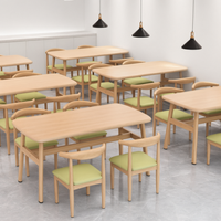 Ensemble table et chaises modernes en bois massif avec coussins pour mobilier de restaurant