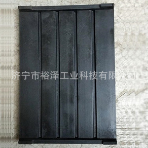 แผ่นยางคอมโพสิตสำหรับรางรถไฟ หนา 60 มม. สีดำ แบบขึ้นรูป สำหรับรองรับราง - Product Image 3