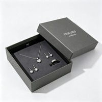 Boîte d'emballage haut de gamme pour collier, bague, boucles d'oreilles, bracelet, emballage supérieur et inférieur, luxueuse, recyclable, personnalisable, robuste, en papier, vente en gros