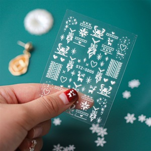 Autocollants 3D pour ongles flocons de neige d'hiver, rennes, bonhommes de neige, décorations de Noël en résine DIY STZ-5D05 - Product Image 1
