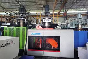 Machine de moulage par soufflage de jerrican en <span class=keywords><strong>plastique</strong></span> HDPE 10L/15L/25LL50L/<span class=keywords><strong>60L</strong></span> - Product Image 4