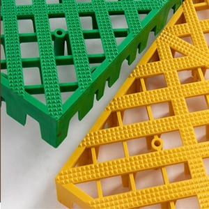 Outdoor Modular <b>Plastic</b> Waterproof Eco-Friendly Click Lock <b>Flooring</b> Tiles for Garage & Car Washing Workshop - Product Image 3