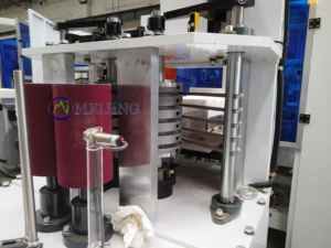 Machine à serviettes en papier à grande vitesse avec gaufrage, impression couleur, serviettes en papier, machine pliante <span class=keywords><strong>de</strong></span> fabrication <span class=keywords><strong>de</strong></span> mouchoirs faciaux - Product Image 6