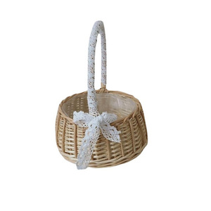Hand Woven Rattan Gift <b>Baskets</b> With Lace Handles For Souvenirs And Flower Arrangements - Product Image 5