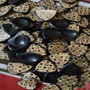 Accordeur de sélection en bois de conception tendance pour style réglable de guitare acoustique avec accessoires d'instruments de corne d'os musical - Product Image 1