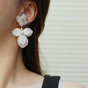 14K Gold Filled Wire Lace Flower <b>Drop</b> <b>Earrings</b>, Premium 6‑7mm High Luster Freshwater Pearl Handcrafted Italian Craft Women party - Product Image 4
