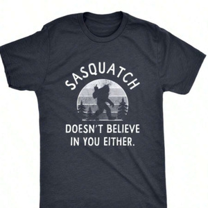 TeeUnion Hide Seek per T-shirt divertente con grafica Bigfoot, girocollo sarcastico, manica corta, vestibilità regolare, per uomo, Heather Navy - Product Image 3