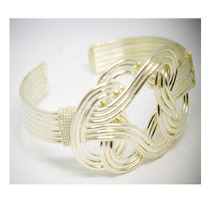 Bracelet en forme d'étoile fait à la main pour femmes, multicouche, grande manchette en métal, bijoux cadeau - Product Image 4