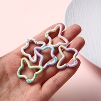 Mousquetons porte-clés papillon à ressort, crochets multifonctionnels en forme de papillon, accessoires pour bouteilles d'eau et sacs à dos, breloques DIY