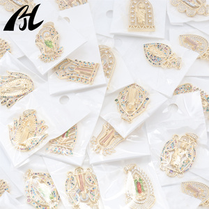 Mới Đến Ngẫu Nhiên Mù Hộp 14K Mạ Điện Saint Judas Maria Màu Zircon Quyến Rũ Mặt Dây Chuyền Trang Sức Mạ Vàng - Product Image 5